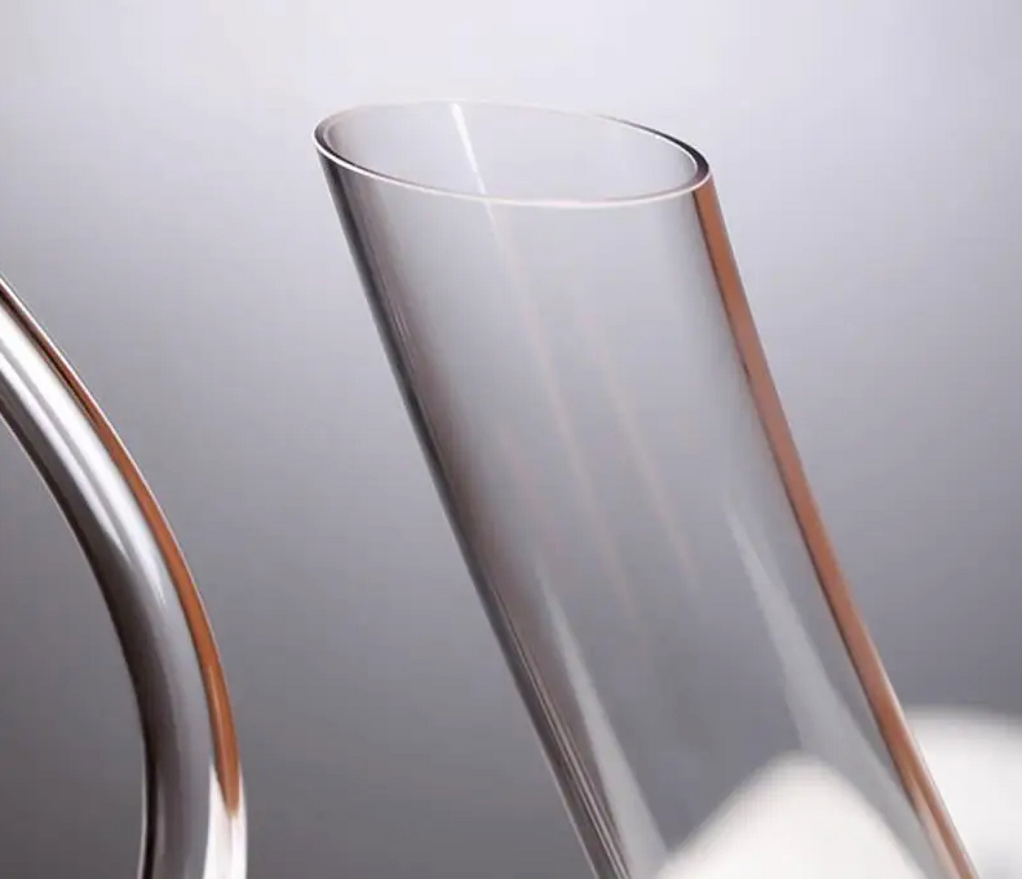 Crystal U-shaped Wine Decanter